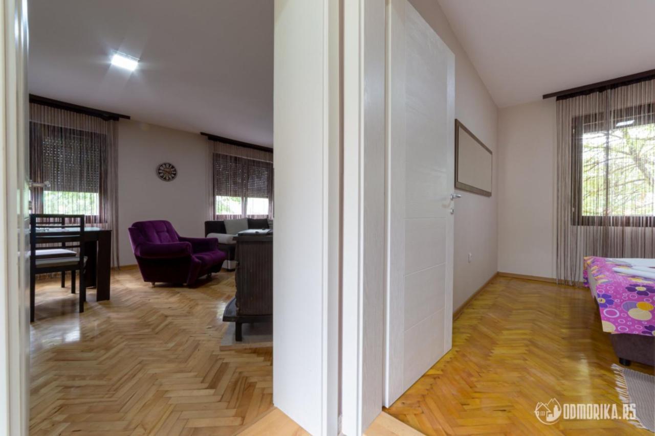 Apartmani Nina S Баина-Башта Экстерьер фото