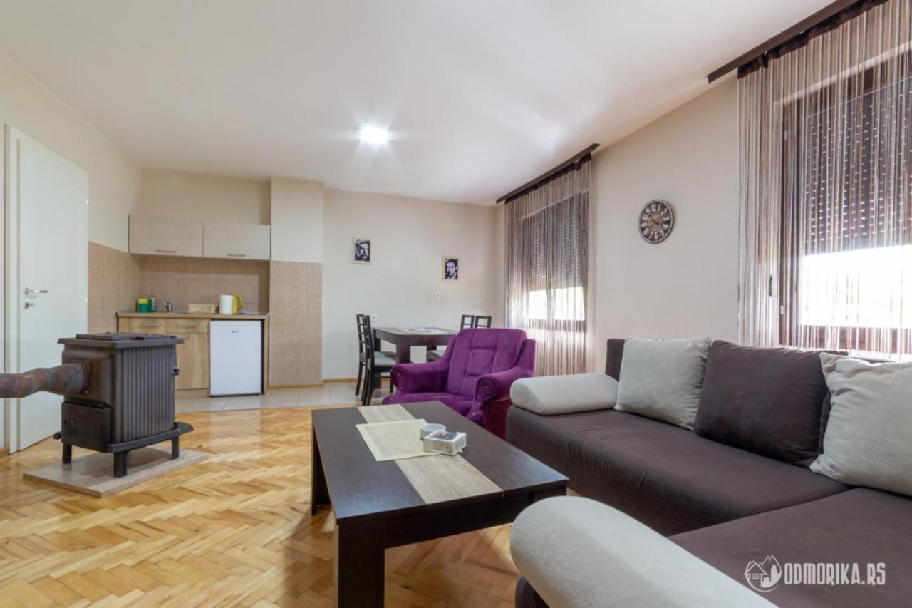 Apartmani Nina S Баина-Башта Экстерьер фото